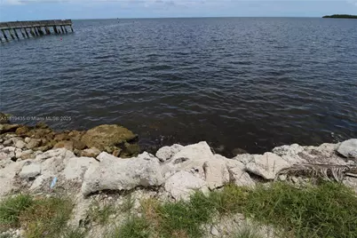 94825 Overseas Hwy #35, Key Largo, FL 33037 - Photo 7