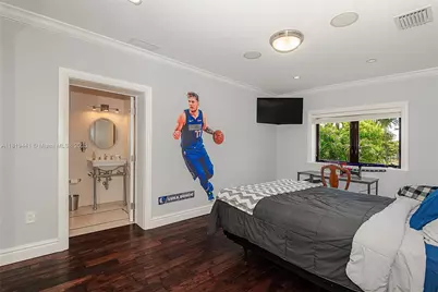 6535 Allison Rd, Miami Beach, FL 33141 - Photo 47