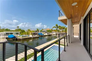 301 Buttonwood Cir, Key Largo, FL 33037 - Photo 9