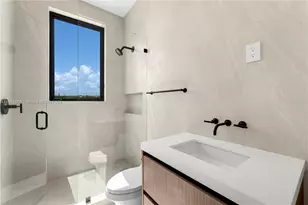 301 Buttonwood Cir, Key Largo, FL 33037 - Photo 17