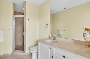 16500 Collins Ave, Sunny Isles Beach, FL 33160 - Photo 31