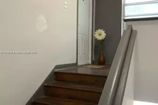 424 NE 82nd St, Miami, FL 33138 - Photo 3