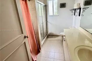 373 NE 35th Ave, Homestead, FL 33033 - Photo 9