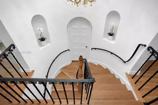 2050 Alton Rd, Miami Beach, FL 33140 - Photo 21