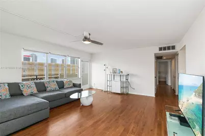 401 Golden Isles Dr #613, Hallandale Beach, FL 33009 - Photo 7