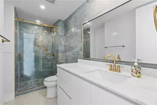 5055 Collins Ave, Miami Beach, FL 33140 - Photo 19