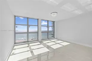 5055 Collins Ave, Miami Beach, FL 33140 - Photo 25