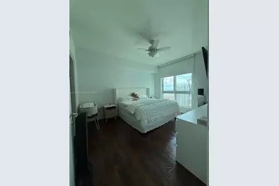 300 S Biscayne Blvd #T-3504, Miami, FL 33131 - Photo 5