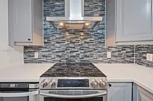 10185 Collins Ave, Bal Harbour, FL 33154 - Photo 11