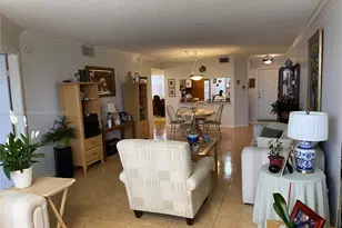 10422 NW 24th Pl, Sunrise, FL 33322 - Photo 3