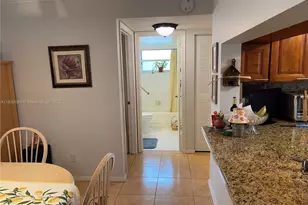 10422 NW 24th Pl, Sunrise, FL 33322 - Photo 7