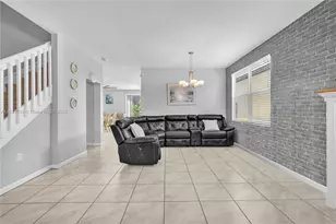 2190 SE 2nd St, Homestead, FL 33033 - Photo 7