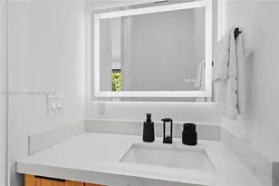 550 NW 42nd St, Miami, FL 33127 - Photo 33