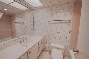 301 174th St, Sunny Isles Beach, FL 33160 - Photo 37