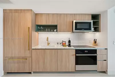 159 NE 6th St #4409, Miami, FL 33132 - Photo 5