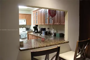 17820 NW 82nd Ave, Hialeah, FL 33015 - Photo 7