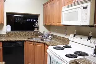 17820 NW 82nd Ave, Hialeah, FL 33015 - Photo 5