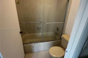 10875 SW 112th Ave, Miami, FL 33176 - Photo 11