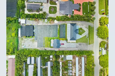 23421 SW 217th Ave, Homestead, FL 33031 - Photo 5