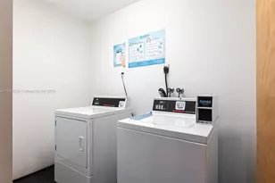 420 15th St, Miami Beach, FL 33139 - Photo 21