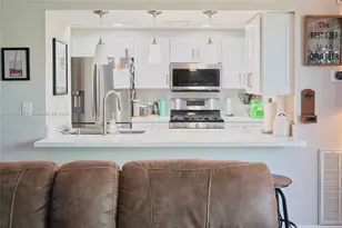 7034 SW 112th Ct, Miami, FL 33173 - Photo 9