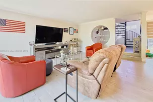 7034 SW 112th Ct, Miami, FL 33173 - Photo 11