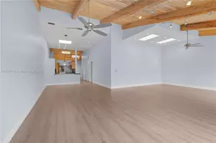 2627 S Parkview Dr, Hallandale Beach, FL 33009 - Photo 31