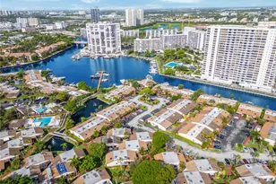 2627 S Parkview Dr, Hallandale Beach, FL 33009 - Photo 3