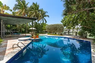 6165 Pine Tree Dr, Miami Beach, FL 33140 - Photo 3