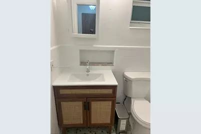 1919 N 38th Ave #1, Hollywood, FL 33021 - Photo 11