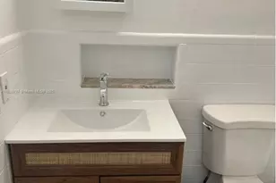 1919 N 38th Ave, Hollywood, FL 33021 - Photo 11