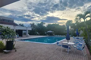 2541 Aragon Blvd, Sunrise, FL 33322 - Photo 3