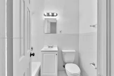 740 84th St, Miami Beach, FL 33141 - Photo 13