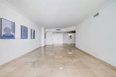 20281 E Country Club Dr #1412, Aventura, FL 33180 - Photo 11