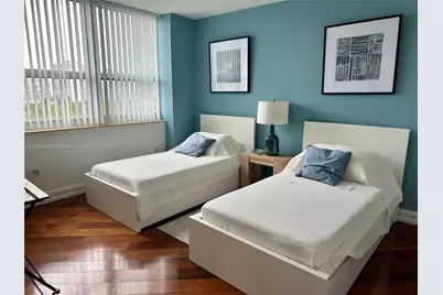 19501 W Country Club Dr #914, Aventura, FL 33180 - Photo 29