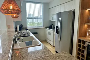 19501 W Country Club Dr, Aventura, FL 33180 - Photo 11