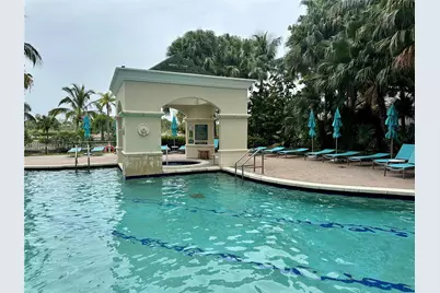 19501 W Country Club Dr #914, Aventura, FL 33180 - Photo 43