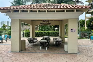 19501 W Country Club Dr, Aventura, FL 33180 - Photo 39