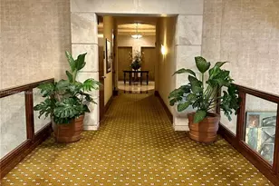 19501 W Country Club Dr, Aventura, FL 33180 - Photo 49