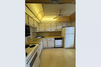 5841 NW 61st Ave #310, Tamarac, FL 33319 - Photo 9