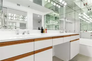 3530 Mystic Pointe Dr, Aventura, FL 33180 - Photo 19