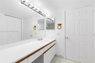 3530 Mystic Pointe Dr, Aventura, FL 33180 - Photo 25