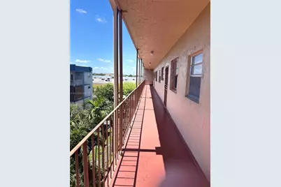1630 W 46th St #511C, Hialeah, FL 33012 - Photo 3