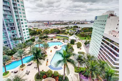 253 NE 2nd St #809, Miami, FL 33132 - Photo 13