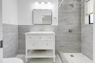 15495 N Miami Lakeway N, Miami Lakes, FL 33014 - Photo 9