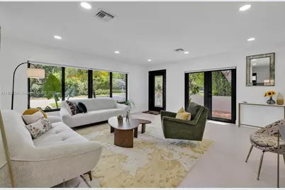 220 NE 105th St, Miami Shores, FL 33138 - Photo 11