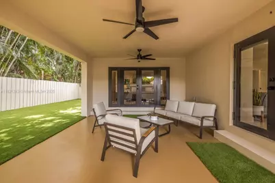 220 NE 105th St, Miami Shores, FL 33138 - Photo 29