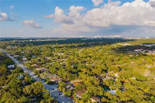 220 NE 105th St, Miami Shores, FL 33138 - Photo 39