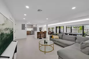 220 NE 105th St, Miami Shores, FL 33138 - Photo 15