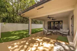 220 NE 105th St, Miami Shores, FL 33138 - Photo 27